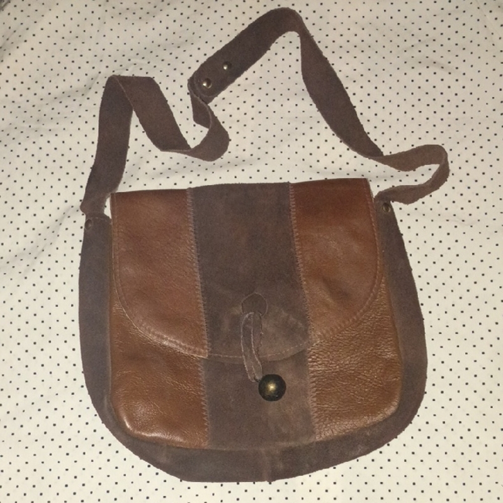 Vintage Late 60s/70s Brown Leather Crossbody Bag